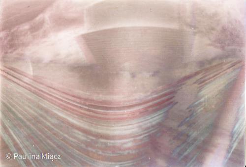 wysoki kontrast (skan półrocznego papieru światłoczułego z solaligrafii)